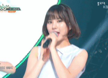 여자친구 은하의 사랑스러운 윙크.gif | 인스티즈