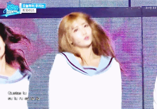 은근 컨셉부자인 트와이스 모모 .gif | 인스티즈