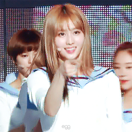 은근 컨셉부자인 트와이스 모모 .gif | 인스티즈