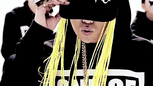  넘사벽으로 향하는 중인 것 같은 남녀 아이돌 2명 | 인스티즈