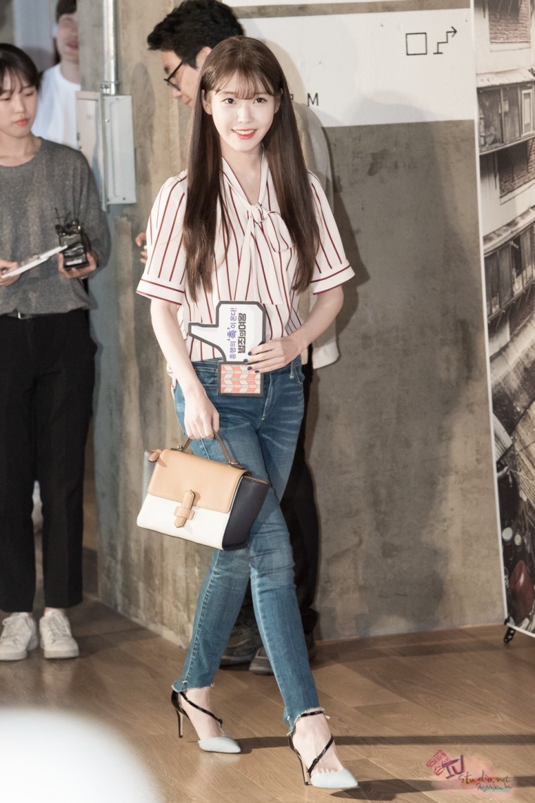 160818 범죄의 여왕 VIP시사회 아이유 + 전국투어 광주 좋은날 | 인스티즈