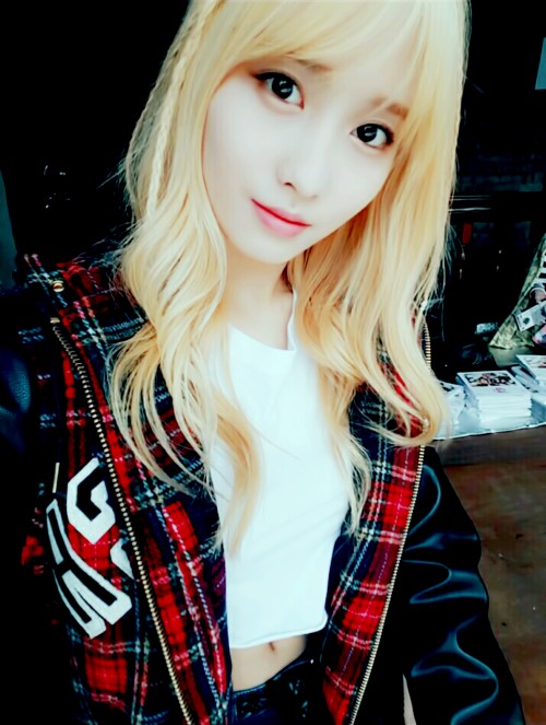 [트와이스] 팬들이랑 밀땅하는 도도한 모모링.swf | 인스티즈