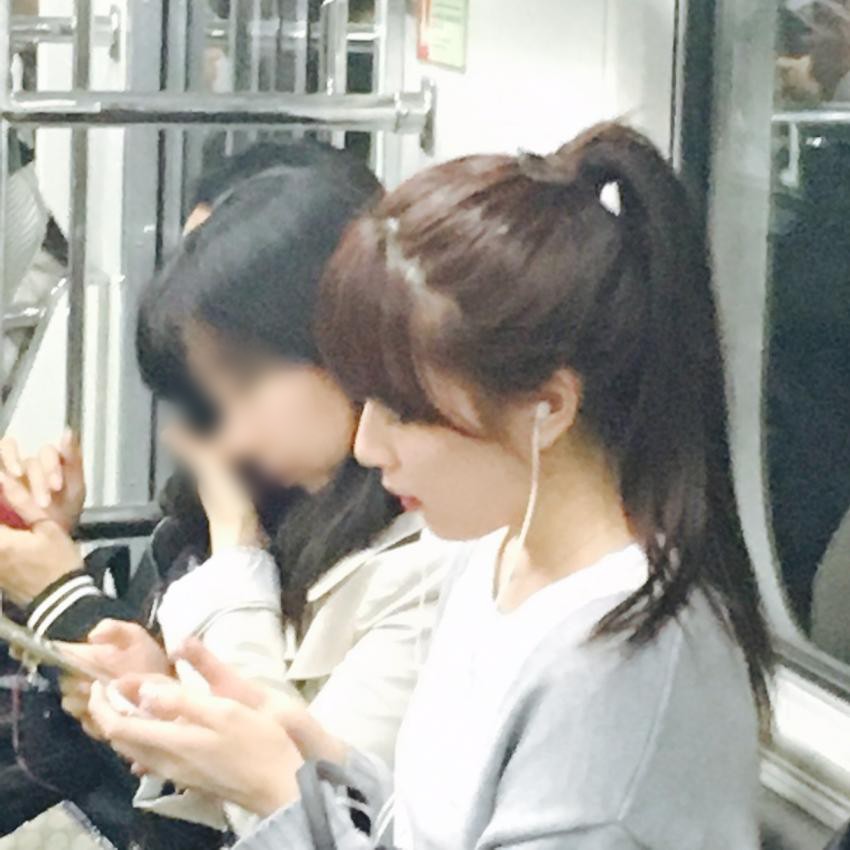 지하철 타고다니는 걸그룹 아이비아이 | 인스티즈