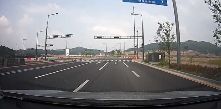 세종시 신호위반 단속을 420m 떨어진 곳에서 함 | 인스티즈