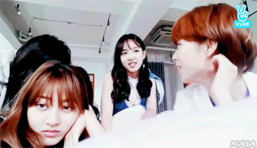 [트와이스] 나연이가 새벽에 갑자기 아프고 울어서 멤버들 황당했던 썰 | 인스티즈