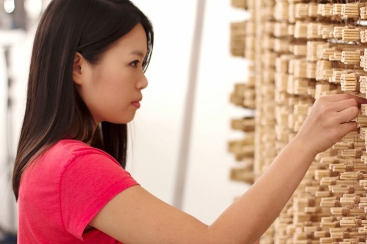 64,000개의 재활용 대나무 젓가락으로 만든 성룡 | 인스티즈