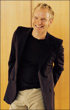 뉴욕을 걷고 있는데 이분이 노래를 하고 있음.swf | 인스티즈