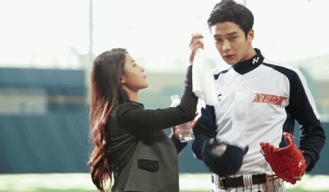 [스타캐스트] AOA, 이 구역의 훈녀 여고생 in 클릭 유어 하트 | 인스티즈