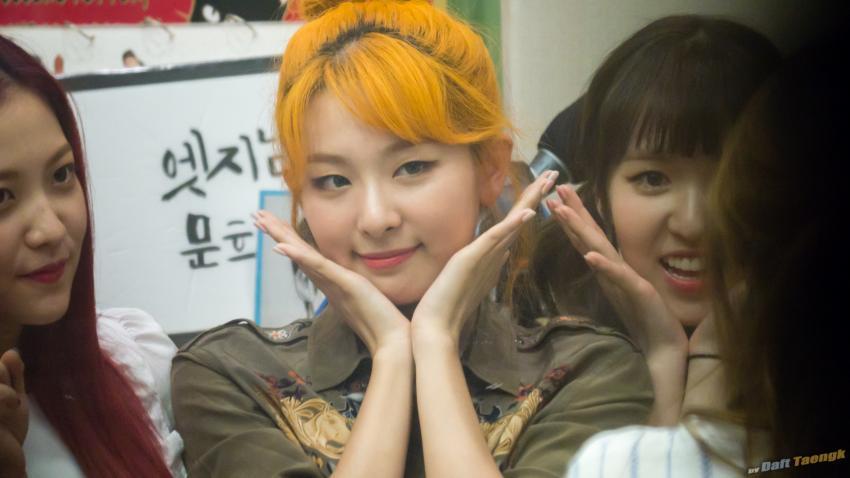 [레드벨벳] 슈키라 아이린, 슬기, 웬디 벌칙 수행 영상, 직찍 | 인스티즈