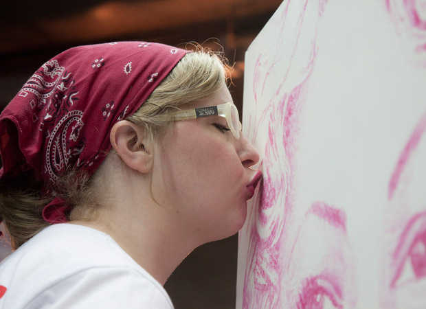 키스로 그림을 그리는 작가 | 인스티즈