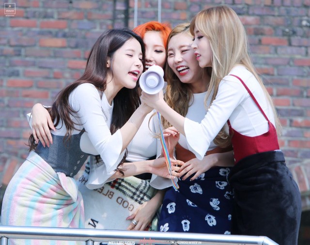 마마무 - 금요일 밤 (feat.정기고) | 인스티즈