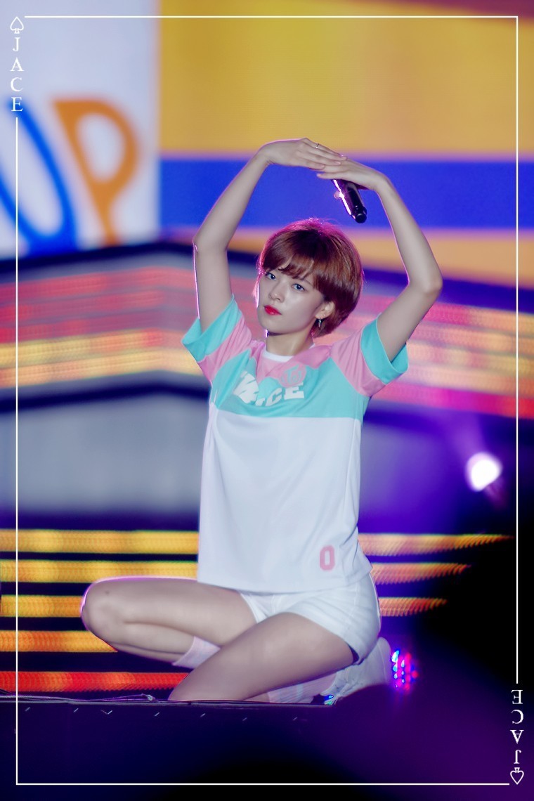 160911 WFMF 미나 + 쯔위 직캠 | 인스티즈