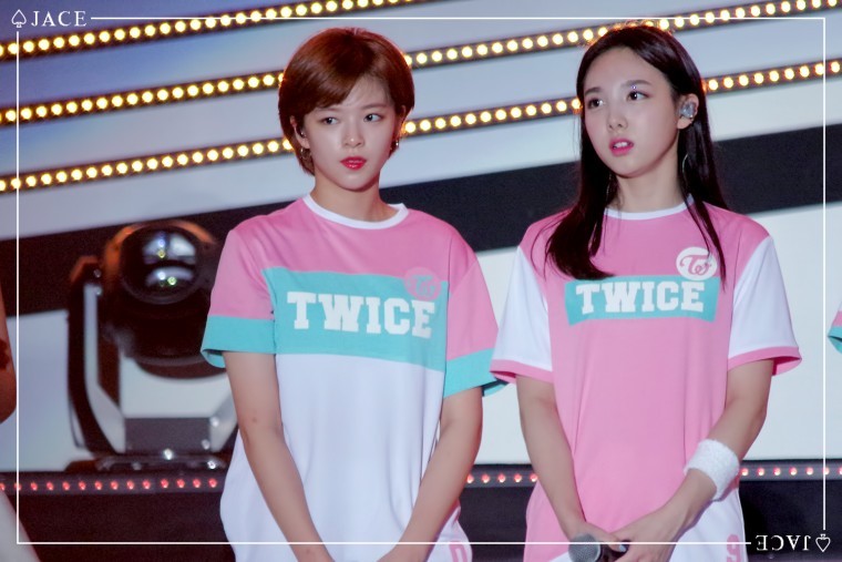 160911 WFMF 미나 + 쯔위 직캠 | 인스티즈