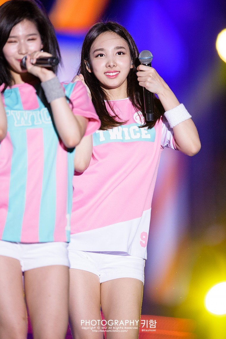 160911 WFMF 미나 + 쯔위 직캠 | 인스티즈