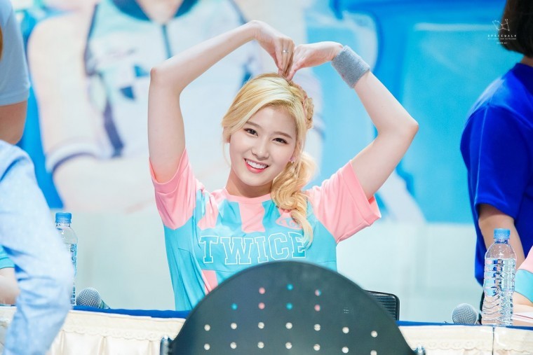 160911 WFMF 미나 + 쯔위 직캠 | 인스티즈