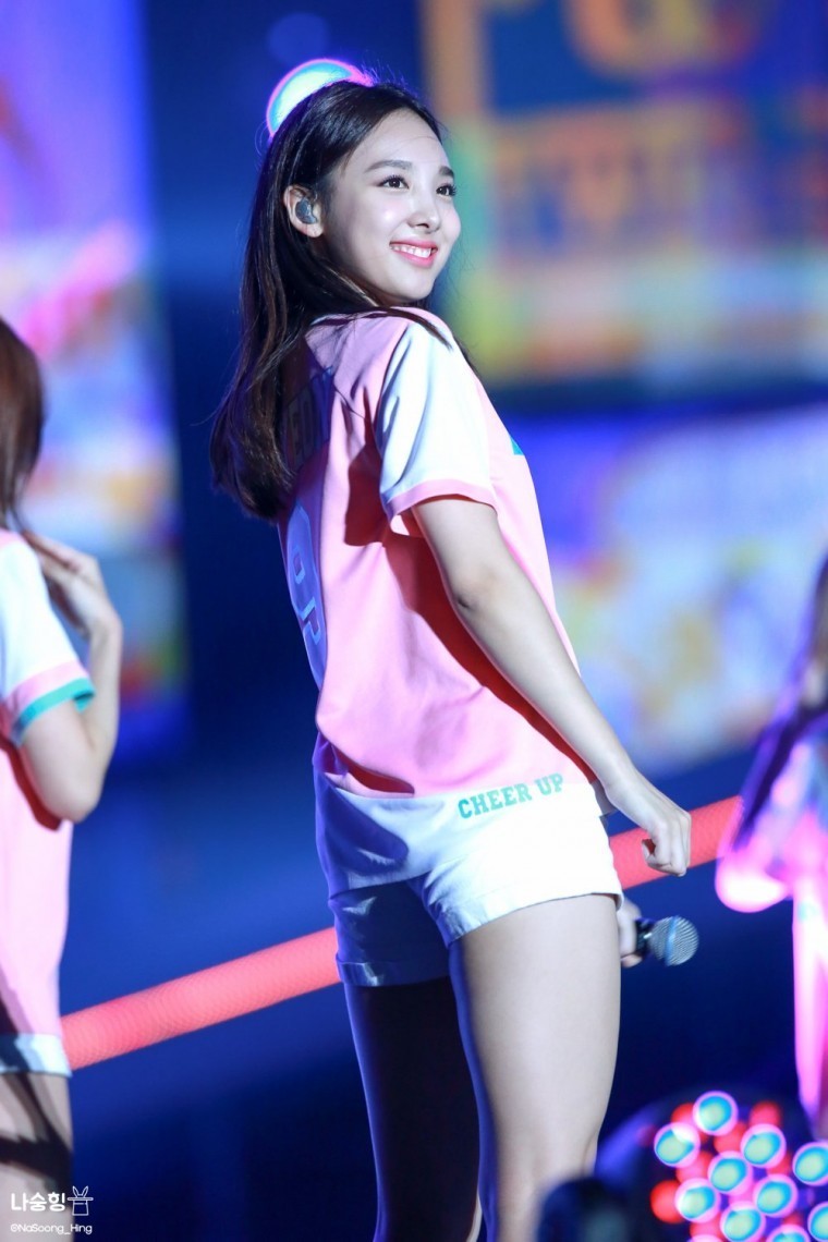 160911 WFMF 미나 + 쯔위 직캠 | 인스티즈