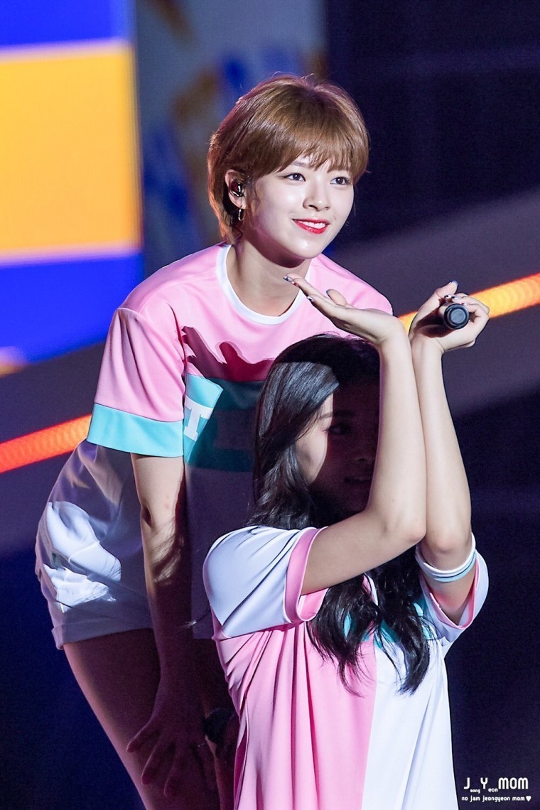 160911 WFMF 미나 + 쯔위 직캠 | 인스티즈