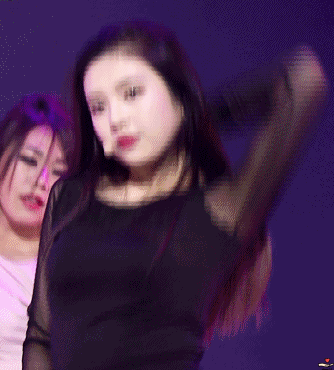 레드벨벳 조이 어깨라인 .jpgif | 인스티즈