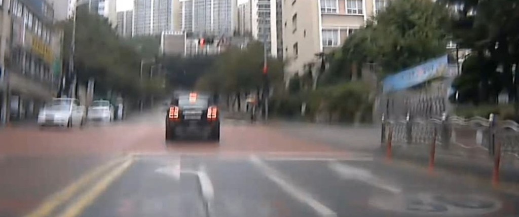 어린이 보호구역에서 흔하게 볼 수 있는 장면 | 인스티즈