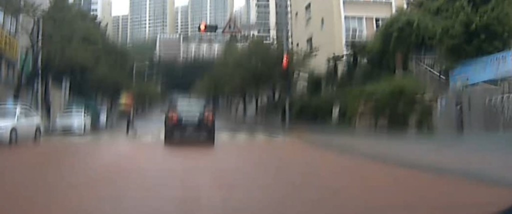 어린이 보호구역에서 흔하게 볼 수 있는 장면 | 인스티즈