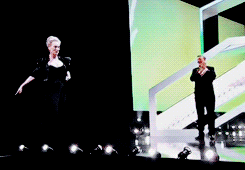  콜린 퍼스의 매너와 메릴 스트립의 센스로 만들어진 시상식 명장면 | 인스티즈