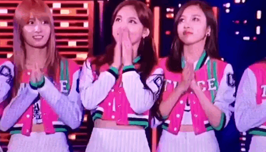 폭죽에 놀란 트와이스 쫄보 둘 | 인스티즈