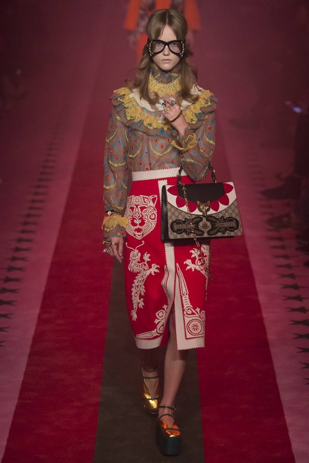 [구찌] 좀 더 과감해진 Gucci 2017 S/S 컬렉션 | 인스티즈