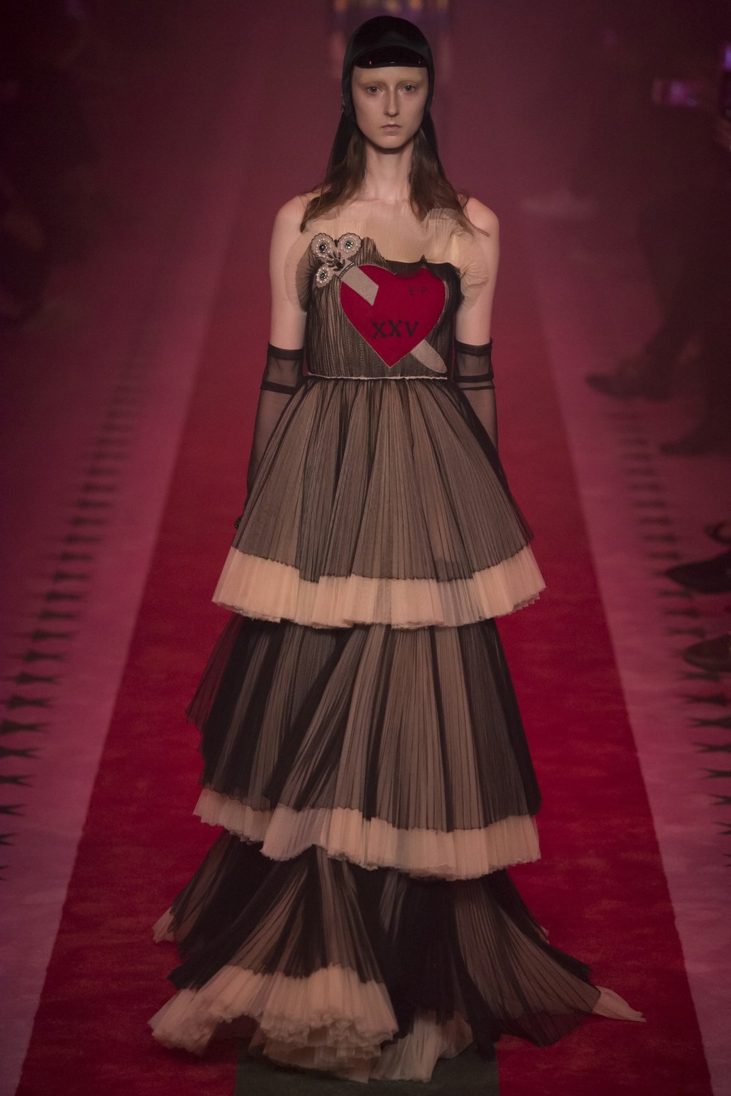 [구찌] 좀 더 과감해진 Gucci 2017 S/S 컬렉션 | 인스티즈