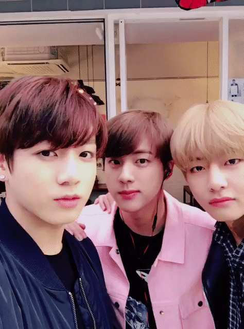 방탄소년단 비주얼 쓰리탑.gif | 인스티즈
