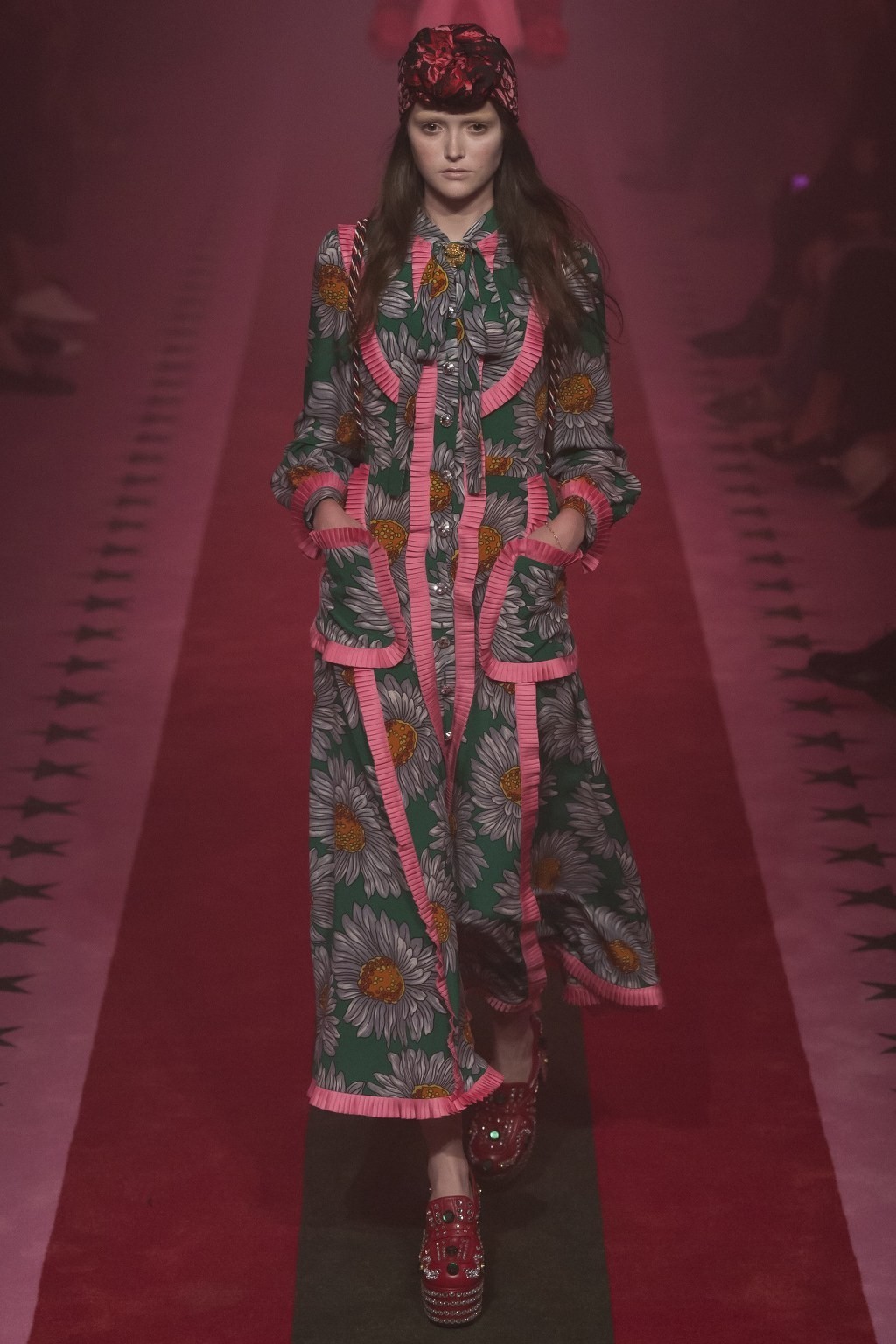 [구찌] 좀 더 과감해진 Gucci 2017 S/S 컬렉션 | 인스티즈