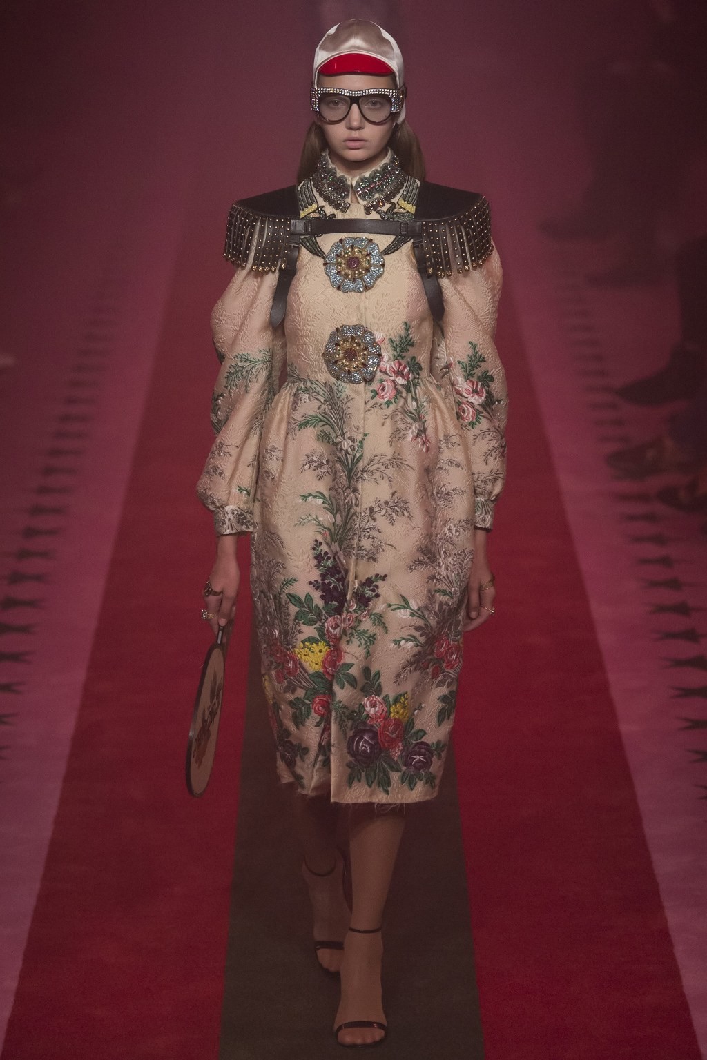 [구찌] 좀 더 과감해진 Gucci 2017 S/S 컬렉션 | 인스티즈