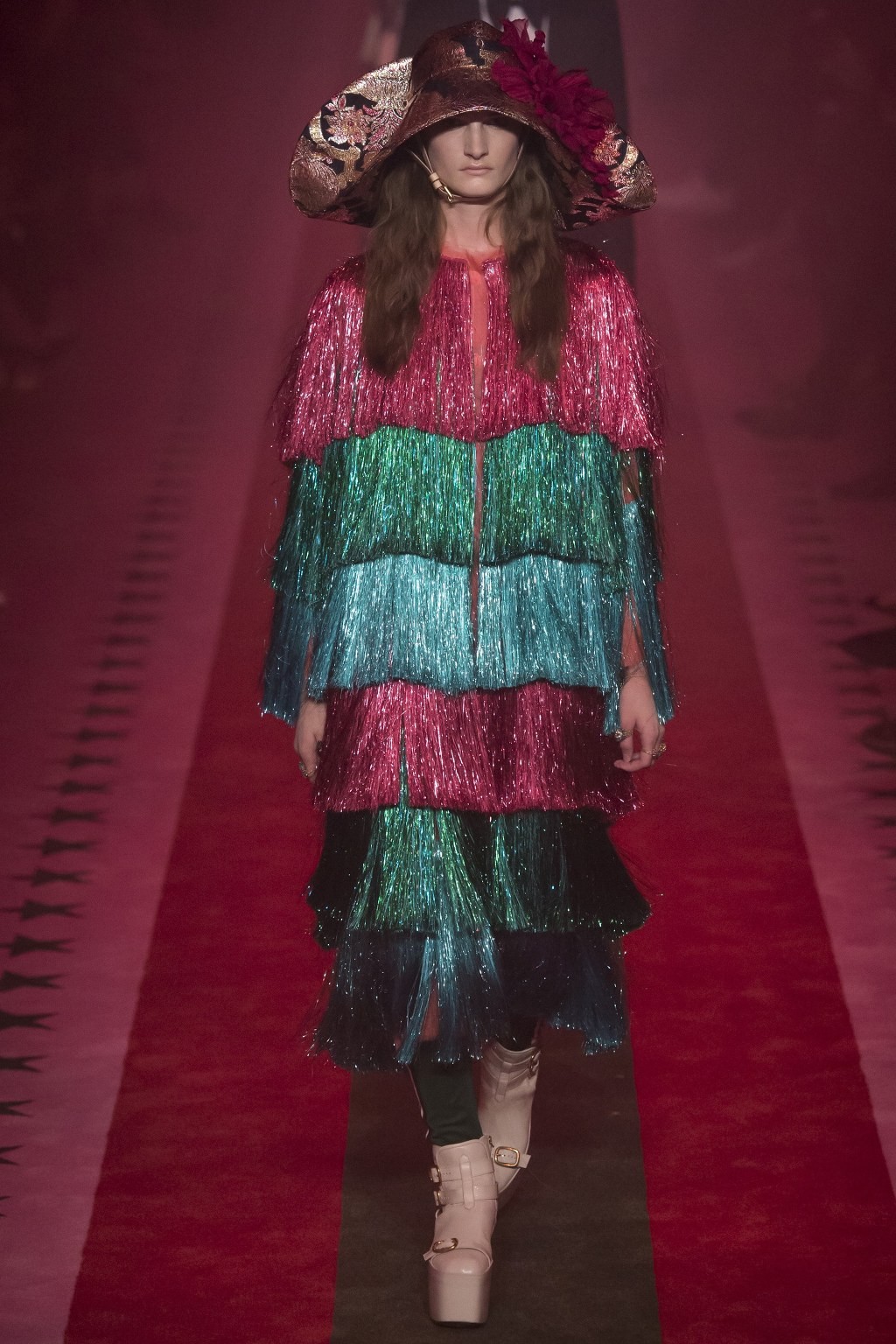 [구찌] 좀 더 과감해진 Gucci 2017 S/S 컬렉션 | 인스티즈