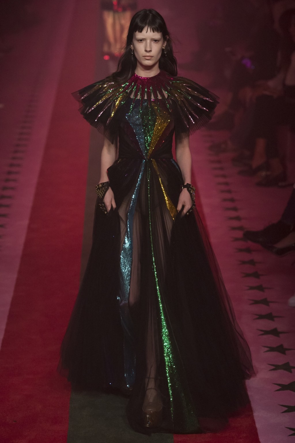 [구찌] 좀 더 과감해진 Gucci 2017 S/S 컬렉션 | 인스티즈