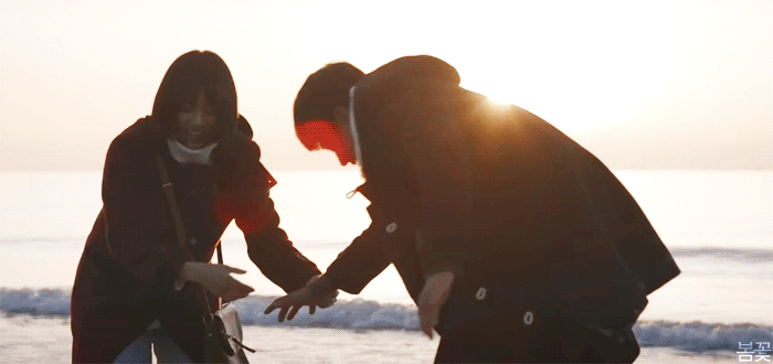 [응답하라1988] 남녀 사귀기전 흔한 스킨쉽 | 인스티즈