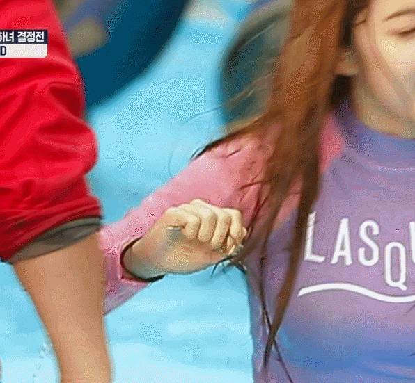 남성팬들이 찬양하는 몸매를 갖고 있는 윤채경 | 인스티즈