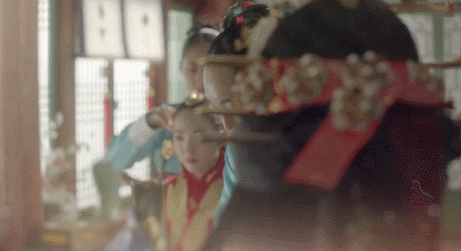 [구르미그린달빛] 세자와 조하연의 국혼 준비 대례복 씬.gif | 인스티즈