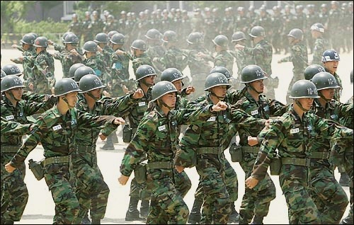 한국남자 대부분이 겪는 정신병 | 인스티즈