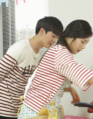 레드벨벳 조이 버릇.gif | 인스티즈