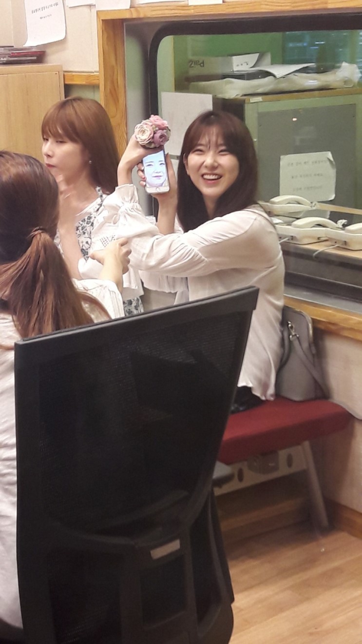 태국마사지 받는 아이비아이 | 인스티즈