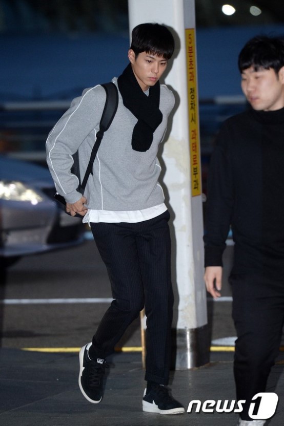 박보검 포상휴가 떠나는 모습 보니? 여전한 꽃미모 “잘 다녀올게요~” | 인스티즈