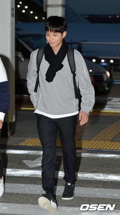 박보검 포상휴가 떠나는 모습 보니? 여전한 꽃미모 “잘 다녀올게요~” | 인스티즈