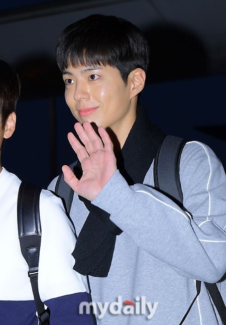 박보검 포상휴가 떠나는 모습 보니? 여전한 꽃미모 “잘 다녀올게요~” | 인스티즈
