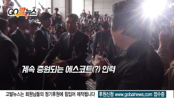 경쟁 쩔었던 최순실 취재열기 속에서, 오늘도 한건한 이상호 기자.jpg | 인스티즈