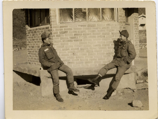 군대 고참 만난 노무현 대통령.swf | 인스티즈