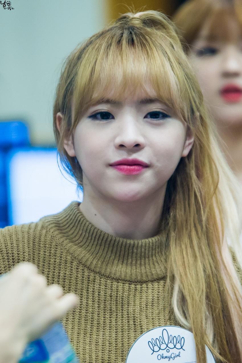 건강 때문에 잠시 쉬고 있는 오마이걸 진이 영상 | 인스티즈