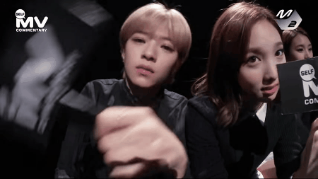 161109 트와이스 TT mv 코멘터리 + 1110 코멘터리 추가 (움짤많음주의) | 인스티즈