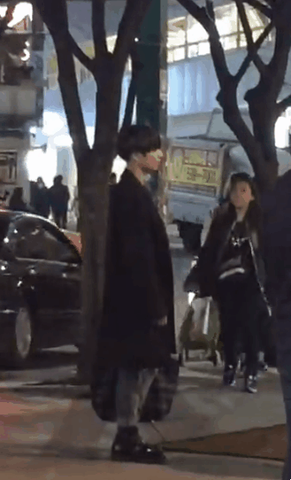 홍대에서 일반인이 커버댄스를 하는데 원곡가수가 지켜보고 감... | 인스티즈