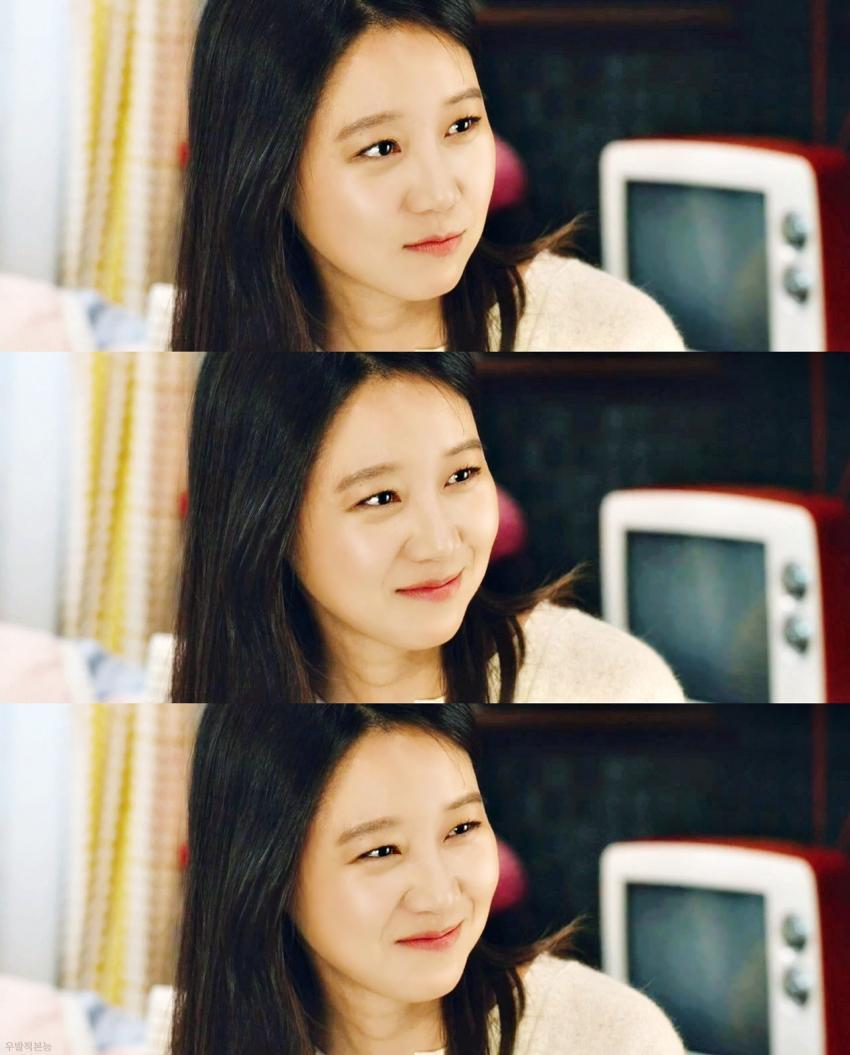 30대 여배우와 20대 여배우가 만난 멜로영화 중 보러 갈 한 편 고르기 | 인스티즈