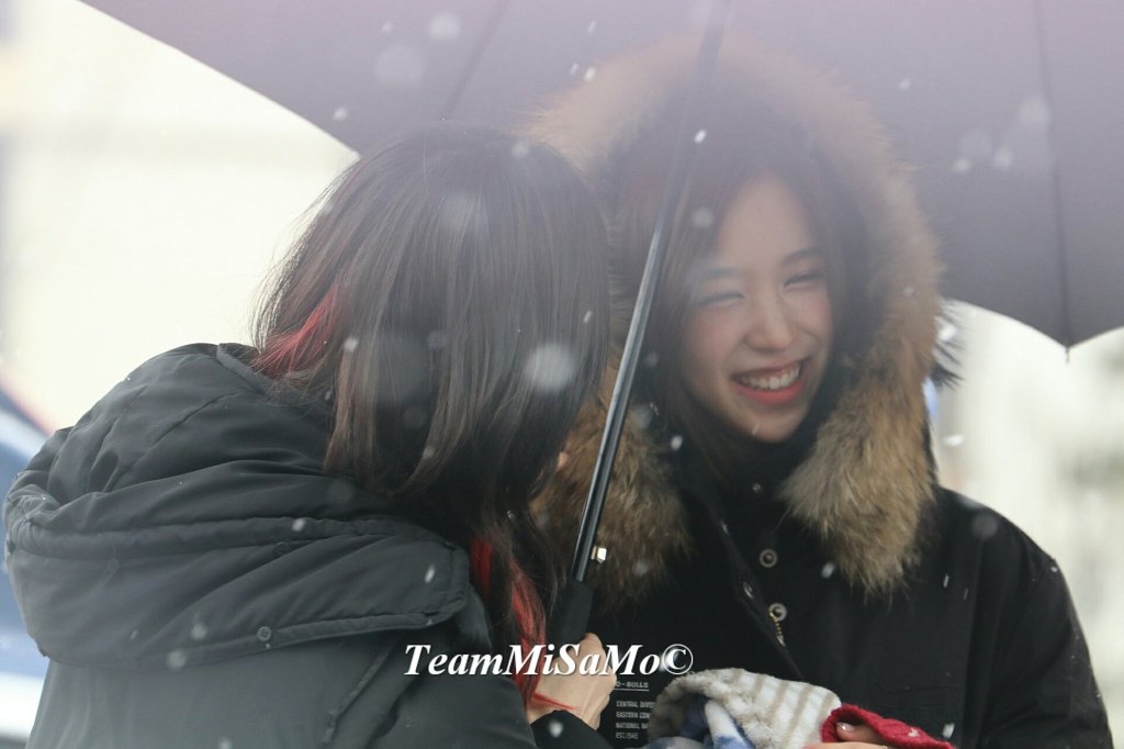 161126 첫눈 오던날 미나리~^____^ | 인스티즈