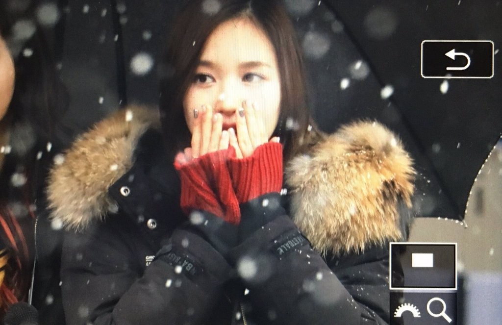 161126 첫눈 오던날 미나리~^____^ | 인스티즈